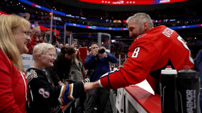 Capitals Ovechkin host fan battling cancer