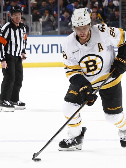 Pastrňák už možná naskočí do hry