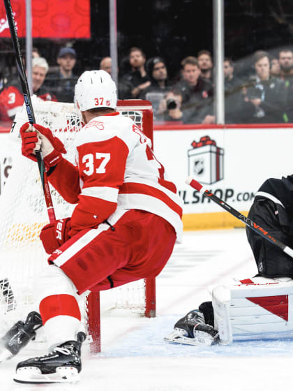 Devils vs. Red Wings