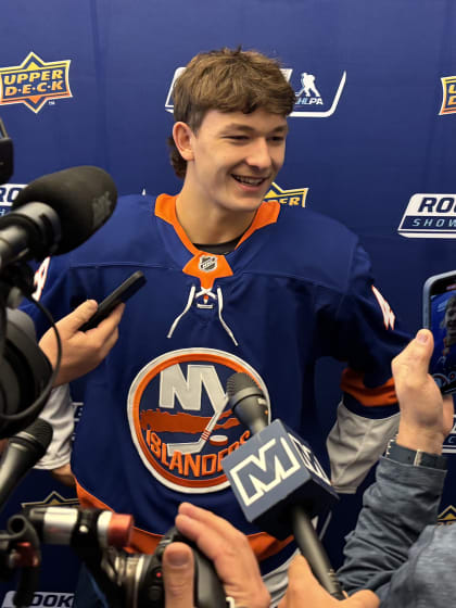 Matthew Schaefer and other top prospects enjoy NHLPA Rookie Showcase