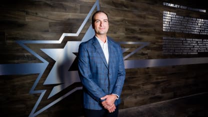 Al Montoya brings hockey closer to Hispanics with Dallas