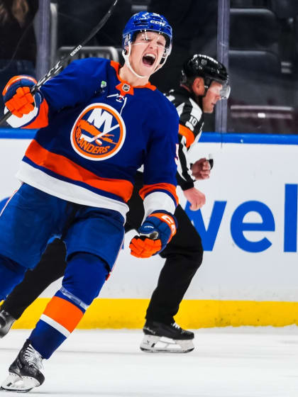 UBS Postgame Photos: Islanders 5, Golden Knights 4 SO