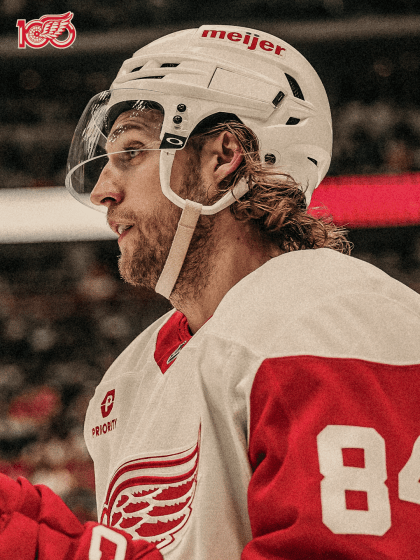 Red Wings sign William Lagesson to two-year contract extension