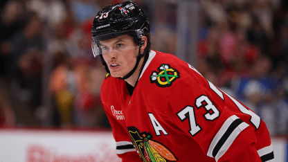 Lukas Reichel traded to Vancouver by Chicago